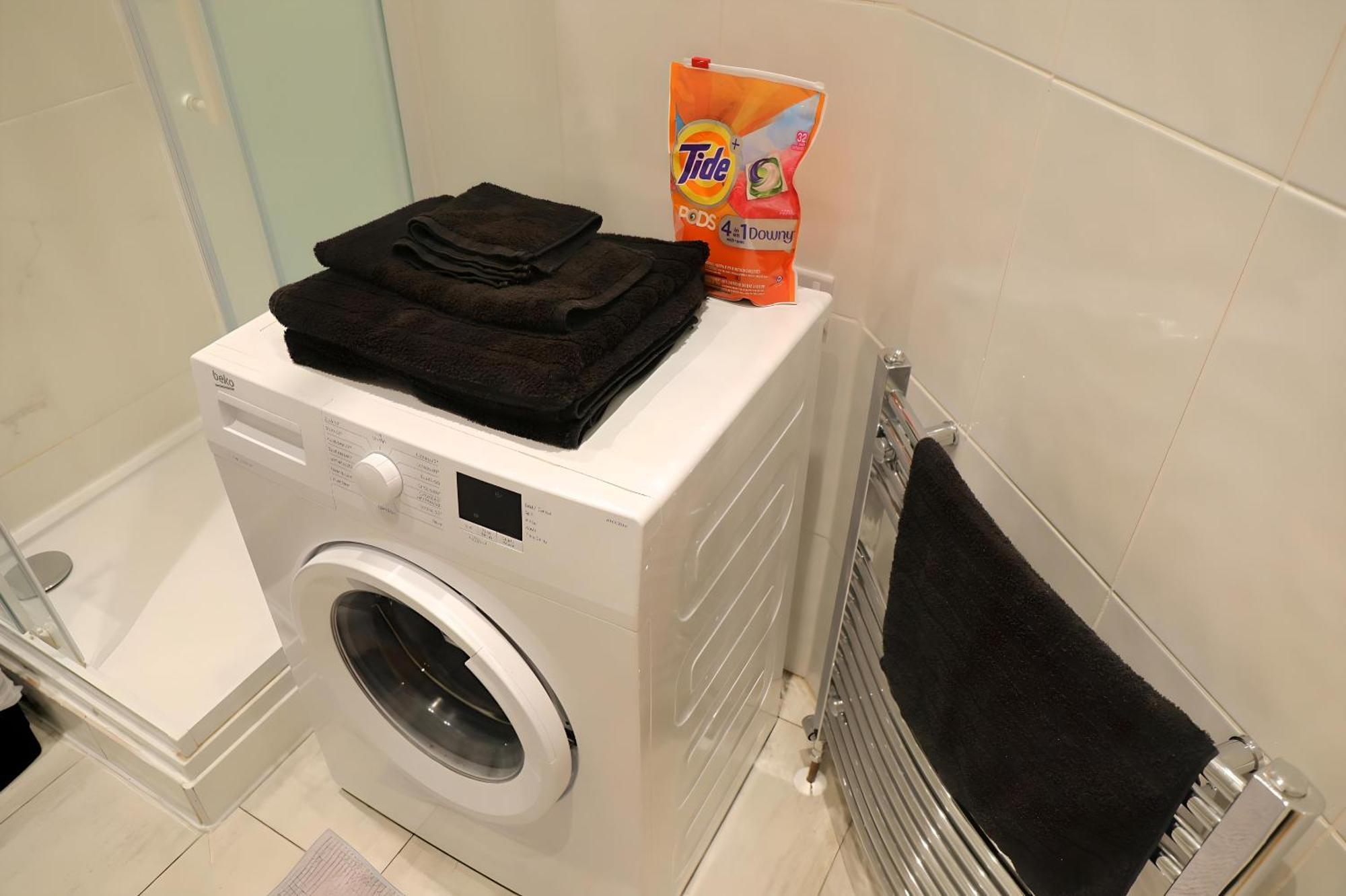 Central London Chinatown 1 Bedroom 1 Bathroom Flat Exterior photo